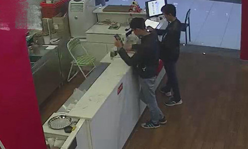 偷换微信付款二维码 店主损失营业款