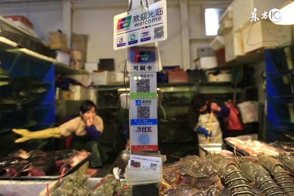 银联扫码支付真的来了 费率低 能否挑战支付宝呢